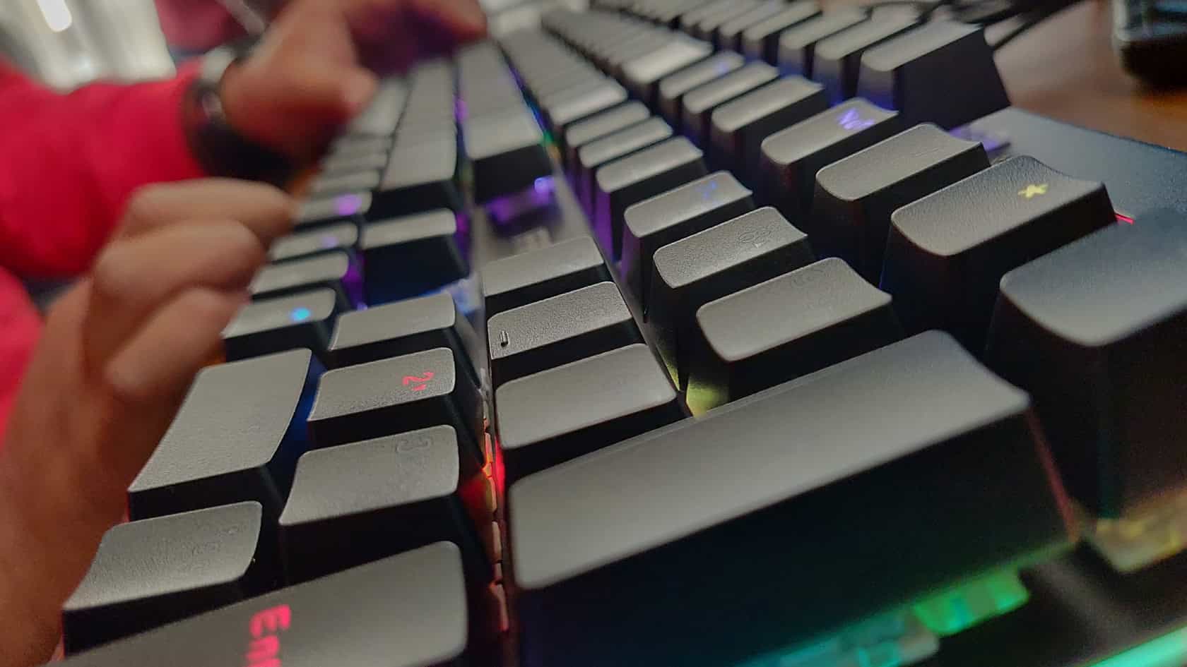 close up mechnical keyboard